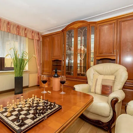 Holiday home Exklusives Untern Reetdach