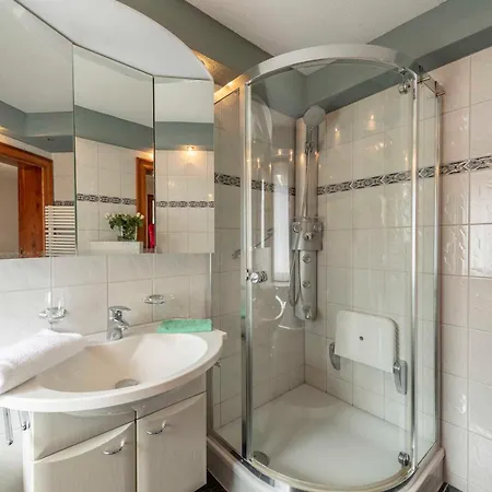 Holiday home Exklusives Untern Reetdach *