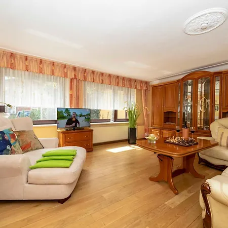 Exklusives Untern Reetdach Holiday home