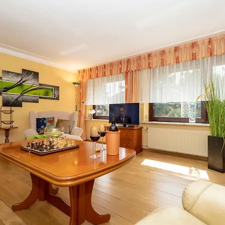 Vakantiehuis Exklusives Untern Reetdach Sellin (Rugen)