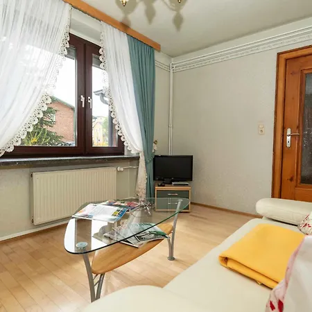 Dom wakacyjny Exklusives Untern Reetdach *