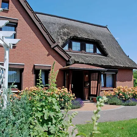 Exklusives Untern Reetdach Vakantiehuis *